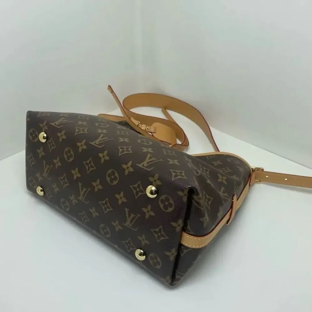 Louis Vuitton Women Pre-Loved Bag Very Good Condition